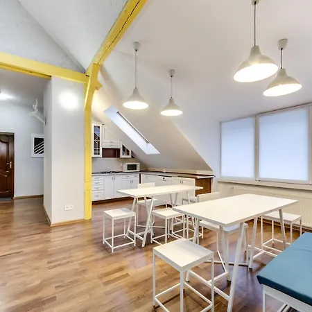 Open Home Hostel * リヴィウ