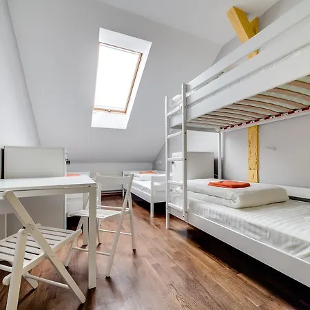 Open Home Hostel *